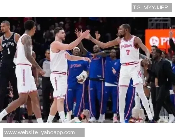 西部竞争加剧火箭失利湖人与森林狼胜场差距缩小至平局